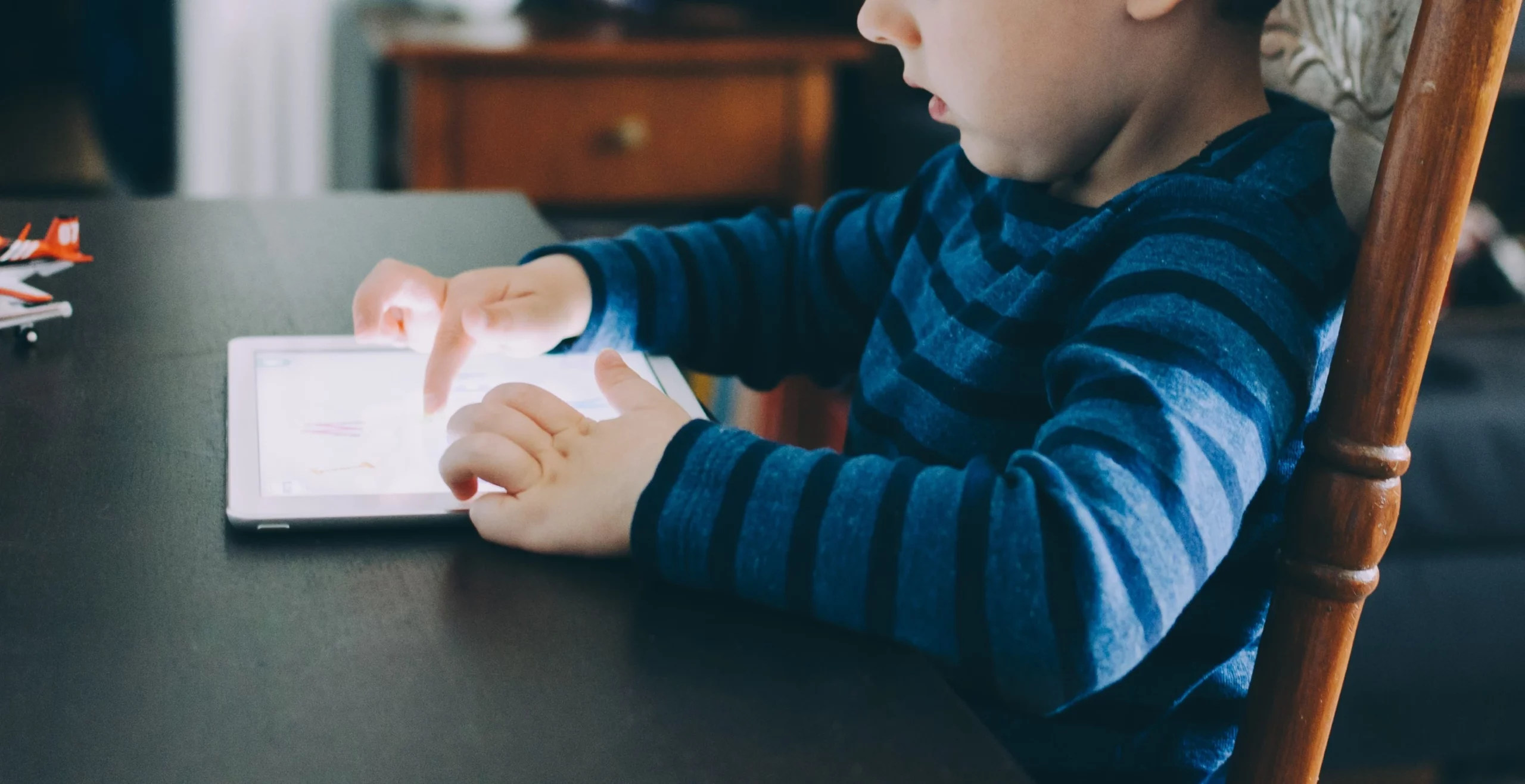How Much Screen Time Is Really Too Much? Safe Lagoon Blog